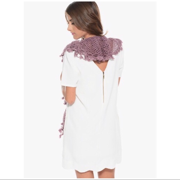 Women’s Mauve Purple Crochet Knit Winter Scarf - Picture 4 of 6